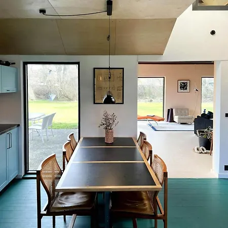 Arkitektur Og Design I Naer Prázdninový dům *